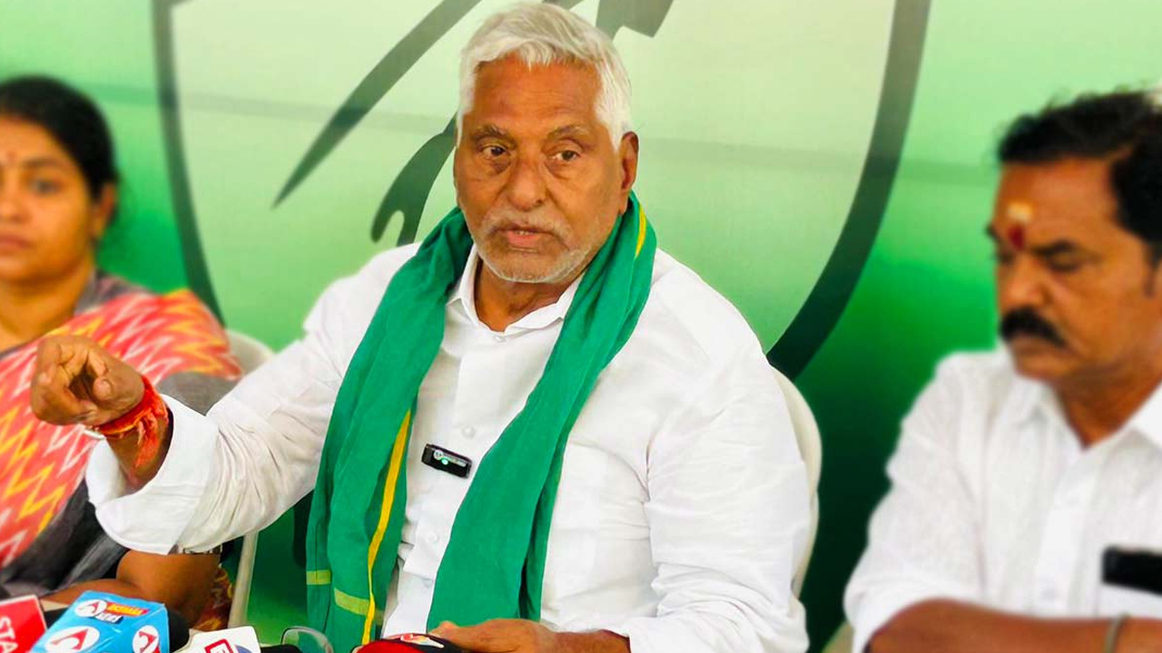 High Command Call MLC Jeevan Reddy: కాంగ్రెస్ హైకమాండ్ నుంచి పిలుపు.. ఢిల్లీకి జీవన్‌రెడ్డి పయనం!