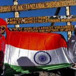 Mt Kilimanjaro: కిలిమంజారో పర్వతాన్ని అధిరోహించిన భారత నౌకాదళ జంట..