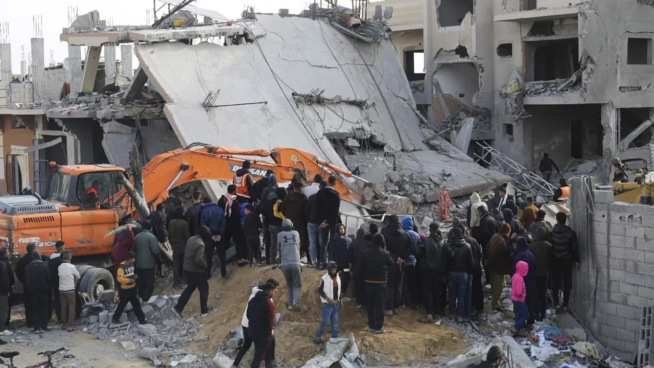 Israeli Attacks on Rafah: వెనక్కి తగ్గని ఇజ్రాయెల్, రఫాపై దాడి.. 45 మంది మృతి