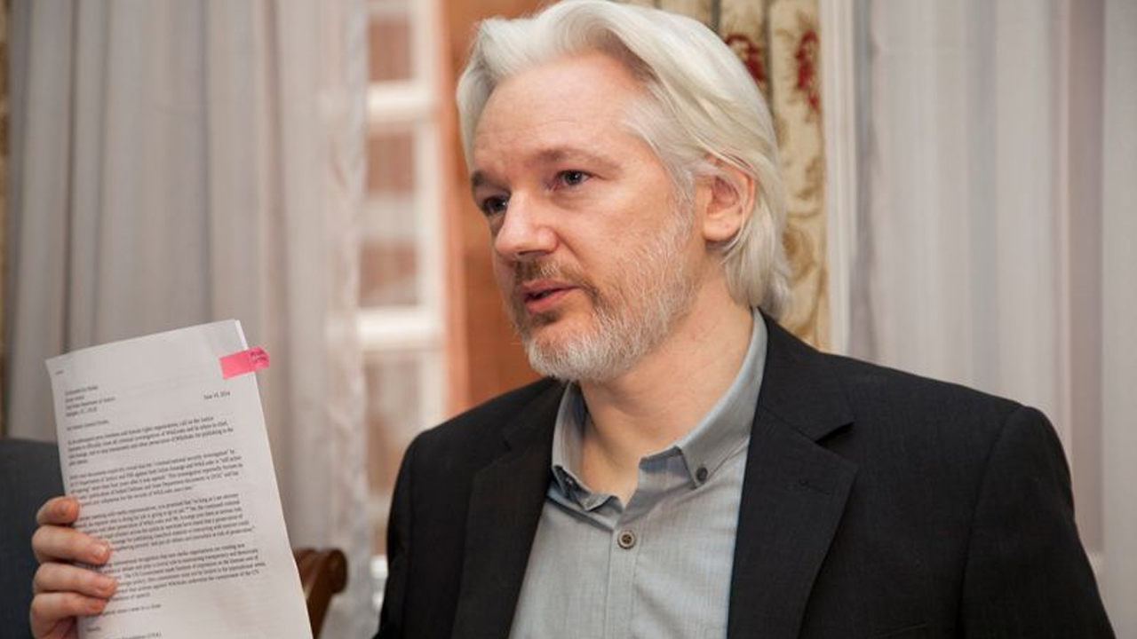 Wikileaks founder Julian Assange free: వికీలీక్స్ ఫౌండర్ జులియన్ బిగ్ రిలీఫ్.. యూకె జైలు నుంచి విడుదల..!