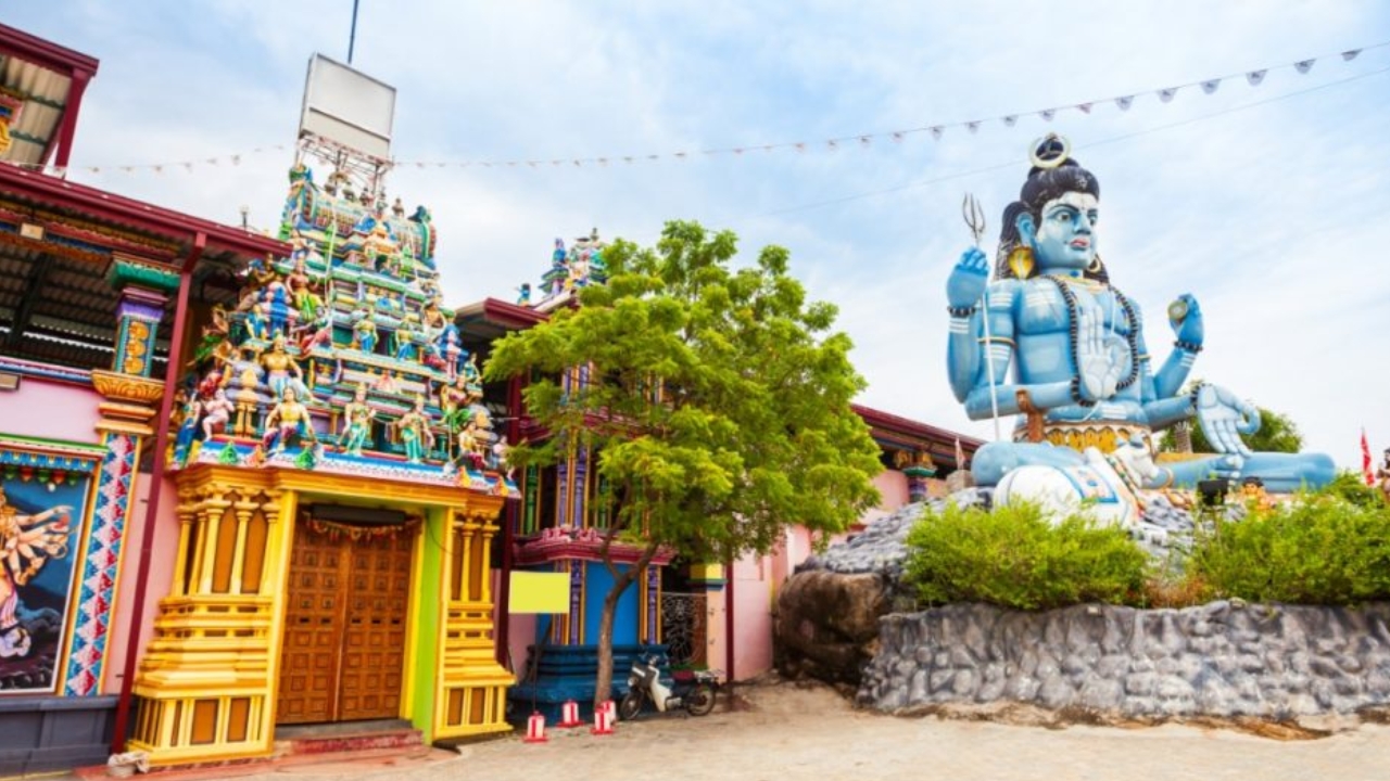 Ashtadasha Shakti Peethas: అష్టాదశ శక్తి పీఠాలలో మొదటి శక్తి పీఠం.. ఈ అమ్మవారి పేరు, ప్రాముఖ్యత తెలుసా..