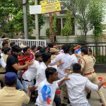 G Kishan Reddy: కేంద్ర మంత్రి కిషన్ రెడ్డి ఇంటి వద్ద ఉద్రిక్తత..విద్యార్థి సంఘాల నేతల అరెస్ట్