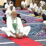 International Yoga Day: ఆసనాలు వేసిన  మోదీ..శ్రీనగర్‌లో అంతర్జాతీయ యోగా వేడుకలు