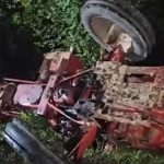 5 Dead in Bus-Tractor Collision: ట్రాక్టర్‌ను ఢీకొని లోయలో పడ్డ బస్సు.. ఐదుగురు మృతి.. 42 మందికి గాయాలు