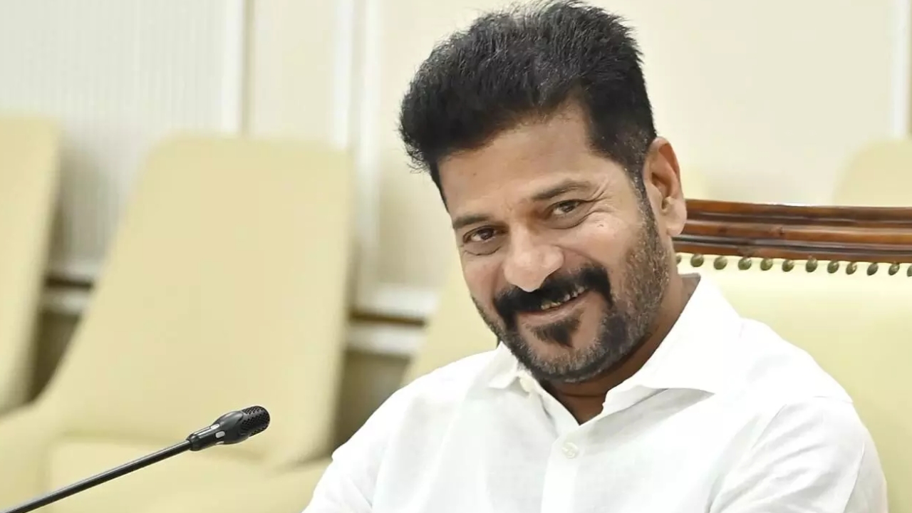 AP High Court: ఏపీ హైకోర్టు సంచలన నిర్ణయం.. ఆ జీవో నిలుపుదలకు ఉత్తర్వులు