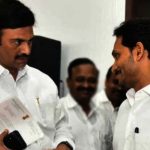 Jagan Talk with Raghurama: అసెంబ్లీలో ఆసక్తికర సన్నివేశం, జగన్‌‌తో రఘురామ మాటలు, ఆయన పక్కనే..