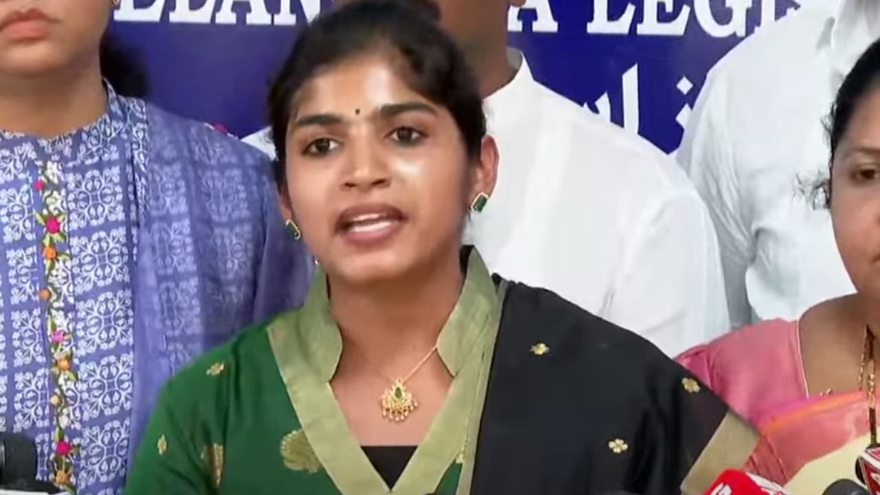 Red Alert: ఢిల్లీకి రెడ్ అలర్ట్.. భారీ వర్షాల హెచ్చరిక