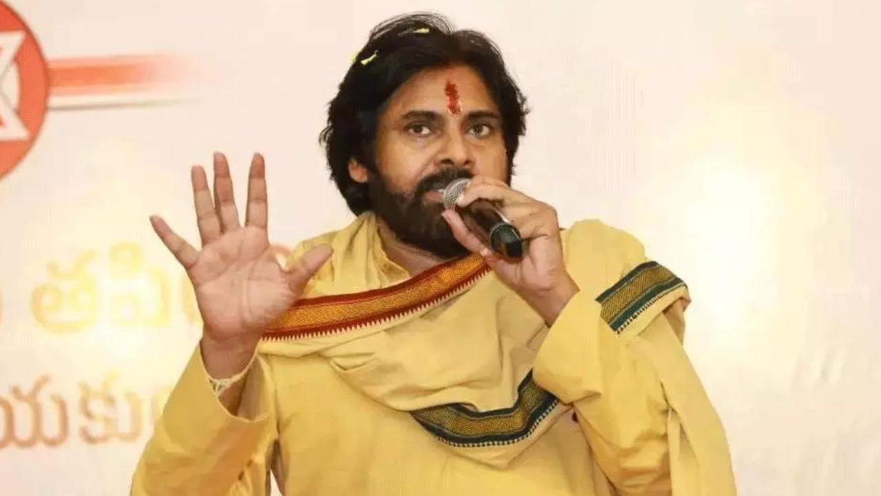 Nitin Gadkari: 132 సీట్ల బస్సు.. విమానం తరహా సౌకర్యాలు: నితిన్ గడ్కరీ