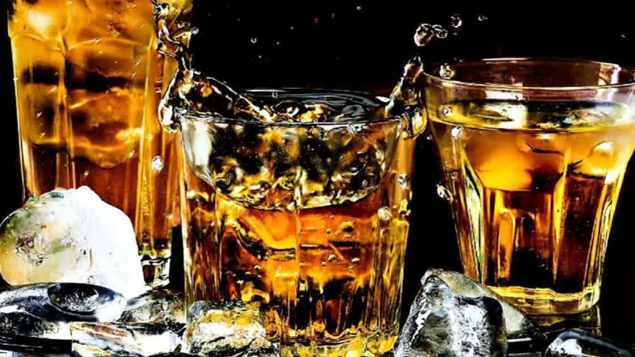 Ap liquor Price Decrease: ఏపీలో మందుబాబుల‌కు గుడ్ న్యూస్.. భారీగా త‌గ్గిన మ‌ద్యం ధ‌ర‌లు!