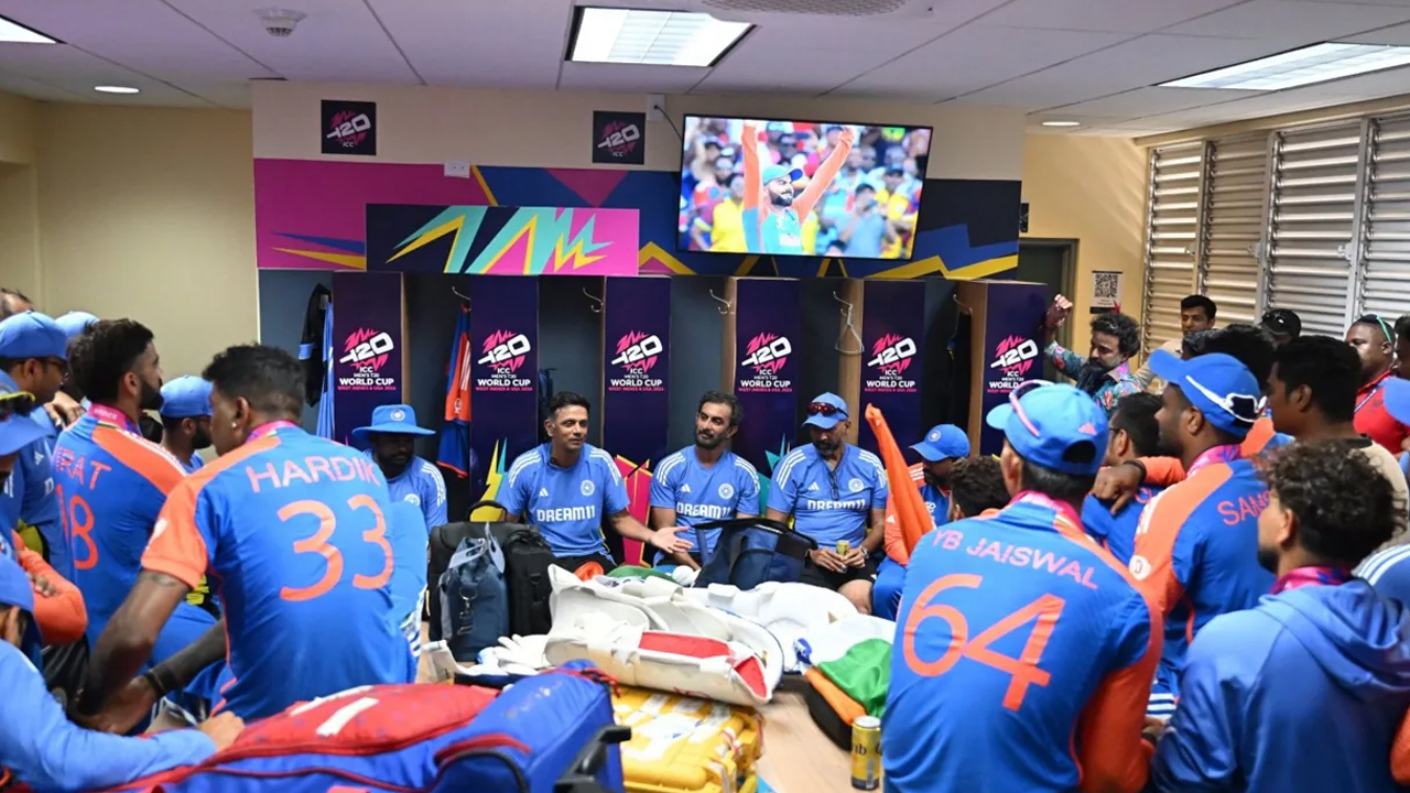 Team India in Barbados : బార్బడోస్ లో తుఫాన్.. చిక్కుకుపోయిన టీమ్ ఇండియా