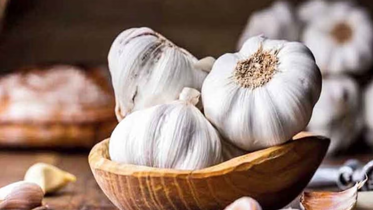 Garlic For Weight Loss: వెల్లుల్లితో కొండంత బరువు ఉన్నా తగ్గాల్సిందే..