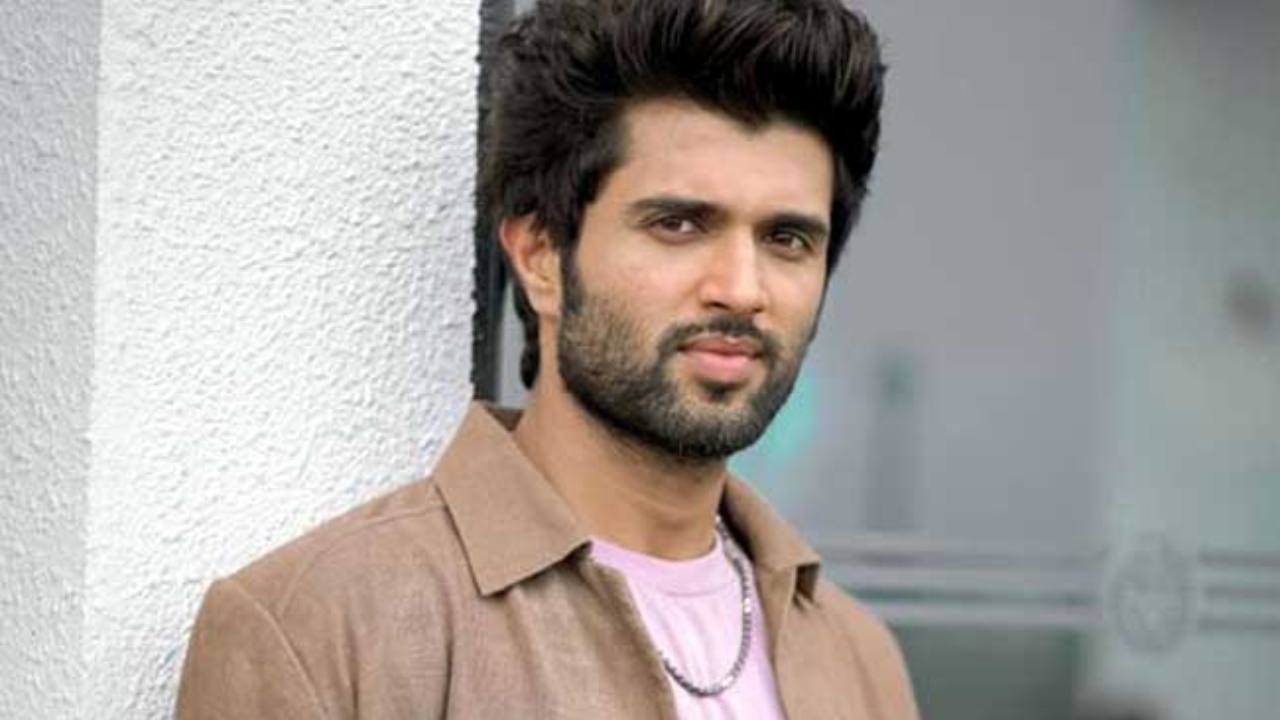 Vijay Devarakonda: అర్జునుడిగా ‘అర్జున్ రెడ్డి’ సెట్ కాలేదని ట్రోలింగ్..తనదైన స్టైల్‌లో డీల్‌ చేసిన రౌడీస్టార్