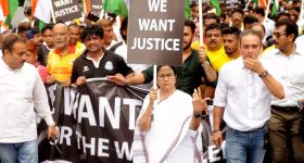 Kolkata Trainee Doctor Case: సీఎం మమతా అలా చేస్తారని అనుకోలేదు.. కోల్‌కతా బాధితురాలి తండ్రి