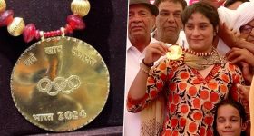 Vinesh Phogat: వినేశ్ కి గోల్డ్ మెడల్.. వచ్చింది!