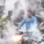 Viral Video: బైక్‌పై వెళ్తున్న మహిళతో గుంపుగా ఎగబడి అసభ్య ప్రవర్తన.. వీడియో వైరల్