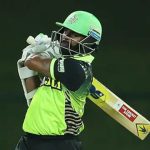 Niroshan Dickwella: అడ్డంగా దొరికిన క్రికెటర్,  వేటు వేసిన శ్రీలంక బోర్డు