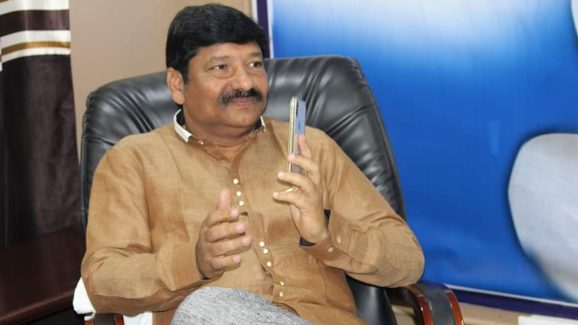 Jogi Ramesh’s family: మాజీ మంత్రి జోగి రమేష్‌కు మరిన్ని కష్టాలు.. ఫ్యామిలీ చుట్టూ బిగుస్తున్న ఉచ్చు..