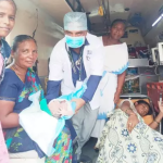 Ambulence Delivary: అంబులెన్స్ లో పండంటి బిడ్డకు జన్మనిచ్చింది