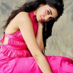 Kriti Shetty Sizzling Photos: బేబమ్మ గులాబీ అందాలు చూశారా!