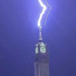Mecca Clock Tower : అందమైన ఆర్ట్ లా ఉంది పిడుగుపాటు..మక్కాలో వైరల్ గా మారిన వీడియో