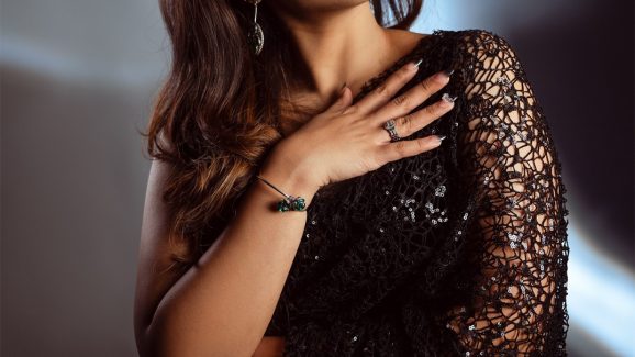 Nayan Sarika: గుబులు రేపుతోంది.. హీరోయిన్ నయన్ సారిక, ఈసారి మామూలుగా లేదుగా..