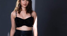 Bollywood Actress Issue: బాలీవుడ్ నటి  వ్యవహారం.. ఆ పెద్దాయన చుట్టూ ఉచ్చు, రేపో మాపో..
