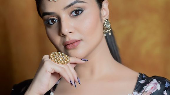 Sreemukhi: వాహ్.. కొత్త అందాలతో అదరగొడుతున్న శ్రీముఖి