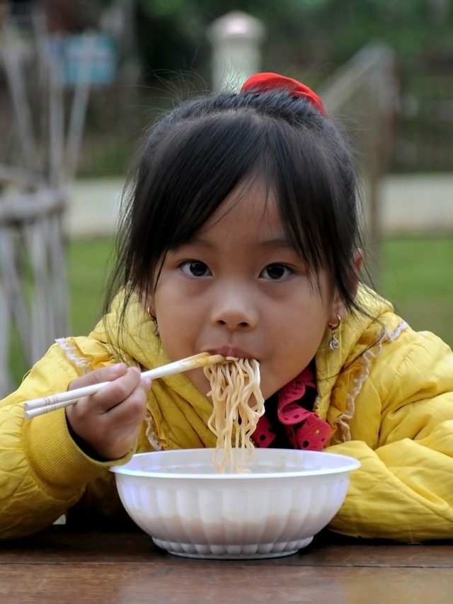 Noodles Side Effects: ఇష్టంగా నూడిల్స్ తింటున్నారా ?  డేంజర్‌లో పడతారు జాగ్రత్త