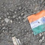 Independence Day: మురికి కాల్వలు, చెత్తకుప్పల్లో దేశభక్తి.. ఇదేనా నా భారతం ?