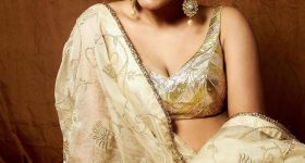 Roja: పవన్‌కు ఏం తెలీదు.. బాబుకు బుద్ది లేదు.. ఓ రేంజ్‌లో రెచ్చిపోయిన రోజా, మదురైలో పూజలు