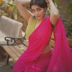 Ayesha Khan Glamour Photos : కొంటెచూపుల కుర్ర భామ.. వయ్యారాలు ఒలకబోస్తున్న ఆయేషా ఖాన్