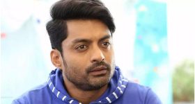 Kalyan Ram: బాలయ్యతో పోల్చకండి.. తారక్ కంటతడి పెట్టించాడు: కళ్యాణ్ రామ్