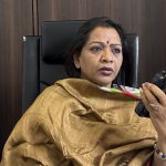 Hyderabad Mayor: అనూహ్యంగా మెట్రో రైలులో ప్రయాణించిన మేయర్.. ఆమెను చూసి అంతా షాక్!