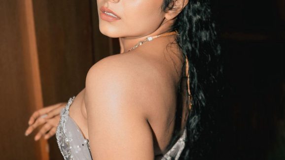 Rajisha Vijayan: అందాలతో నెటిజన్స్‌కు మత్తెక్కిస్తున్న మలయాళ నటి