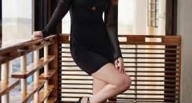 Sandeepa Dhar Glamorous Photos: మళ్లీ మళ్లీ చూడాలనిపించే సందీపా అందం!