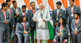 PM Modi: మీరే నిజమైన స్ఫూర్తి ప్రదాతలు.. పారా ఒలింపిక్ విజేతలతో ప్రధాని