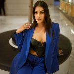 Kavya Thapar: బ్లూ కలర్ వావ్.. కళ్ళతోనే కైపెక్కిస్తున్న కావ్య పాప!