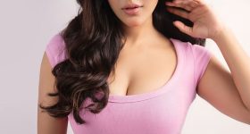 Nabha Natesh: పింక్ టాప్, సింపుల్ స్మైల్.. ఆహా అనిపిస్తున్న నభా అందం