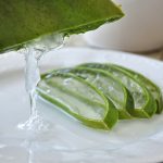 Beauty Tips: ముఖంపై మచ్చలు, ముడతలు పోవాలంటే ప్రతిరోజూ కలబందతో ఇలా చేయండి