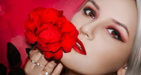 Lip Care Tips: పెదాలు ఎర్రగా మారడానికి చిట్కాలు ఇవే !