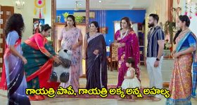 Mega Hero's: మెగా కొడుకు కోసం మెగా తండ్రి త్యాగం.. కన్ఫ్యూజన్ లో ఫ్యాన్స్..!