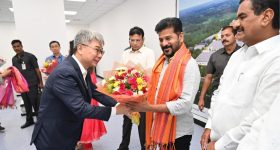 Bollywood : బిగ్ బ్రేకింగ్.. బాలీవుడ్ ప్రముఖ హాస్య నటుడు కన్నుమూత..