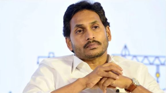 YS Jagan: చిక్కుల్లో జగన్.. ఏం చేద్దాం