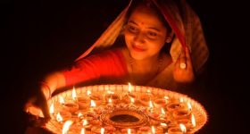 Diwali 2024: దీపావళి నాడు దీపాలు ఎందుకు వెలిగిస్తారు? పురాణాలు ఏం చెప్తున్నాయి? శాస్త్రీయ కారణాలేంటి?