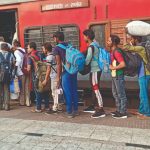 RPF Personal Praised: రైల్వే స్టేషన్‌లో ప్రయాణికుల రద్దీ.. భలే కంట్రోల్ చేశారే, హైదరాబాద్ ఆర్పీఎఫ్‌లకు నెటిజన్స్ సెల్యూట్