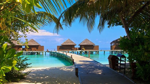 Maldives Flight Bookings: మాల్దీవులకు ఫ్లైట్ బుకింగ్స్ ఆరంభం.. 9 నెలల తర్వాత మళ్లీ దోస్తీ, కానీ..