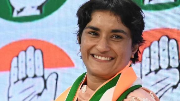 Vinesh Phogat: రెజ్లర్ వినేష్ ఫోగట్ విజయం..!