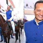 Naveen Jindal: గుర్రంపై వచ్చి ఓటేసిన నవీన్ జిందాల్, వీడియో వైరల్