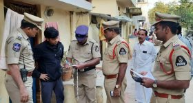 Hyderabad police order: హైదరాబాద్ సిటీలో ఆంక్షలు, నెల రోజులపాటు వాటిపై నిషేధం