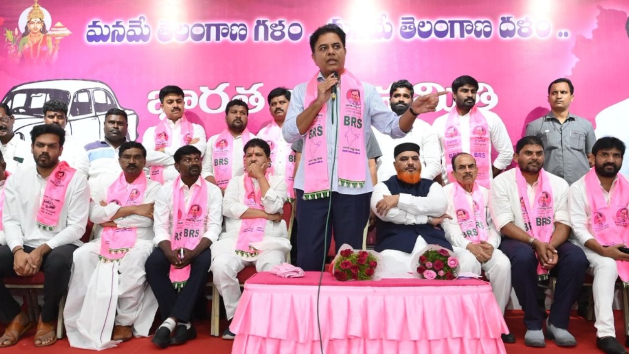KTR: రాష్ట్రంలో ఈసారి బతుకమ్మ పండుగ జరుగుతున్నట్టే లేదు: కేటీఆర్